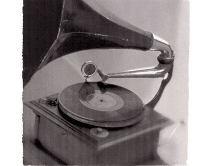 Victrola Online